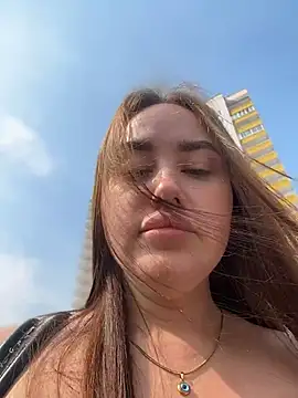 KiraSunshine online show from 19, 7, 2026