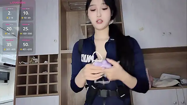 Xiaowen-wen online show from 14, 12, 2025