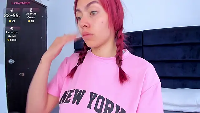 melanie roux   online show from 26, 11, 2025