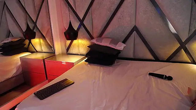 AriaWillss online show from 4, 12, 2025