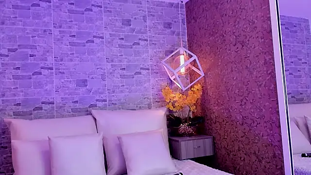 Catalina-Thompson online show from 27, 10, 2025