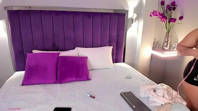 Dakota jhons1 online show from 13, 3, 2026