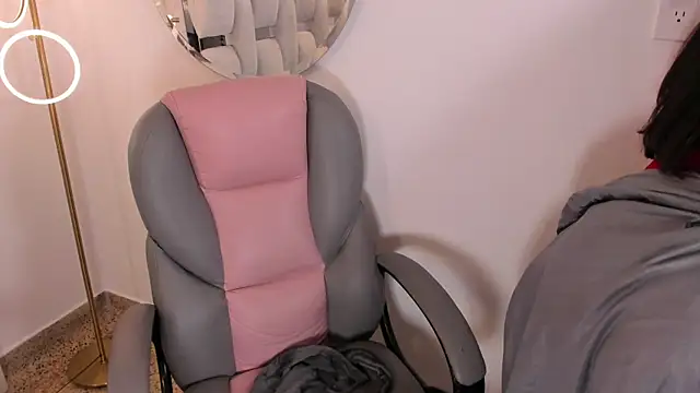 Dakota jhons1 online show from 16, 4, 2026