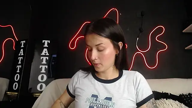 Snapshot of Emma_sweet_hot chatting on 15, 4, 2026 Emma sweet hot online show from 15, 4, 2026