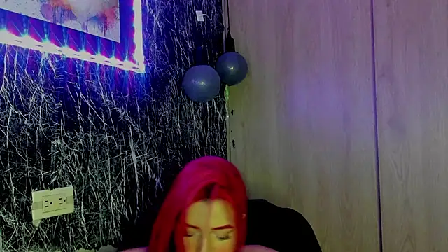 Snapshot of sweetcherryyy_ chatting on 5, 11, 2025 sweetcherryyy online show from 5, 11, 2025