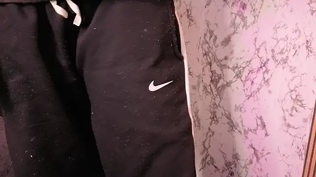 Snapshot of sweetcherryyy_ chatting on 3, 12, 2025 sweetcherryyy online show from 3, 12, 2025