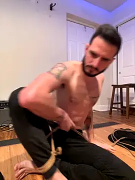 Snapshot of vdoesrope chatting on 18, 10, 2025 vdoesrope online show from 18, 10, 2025