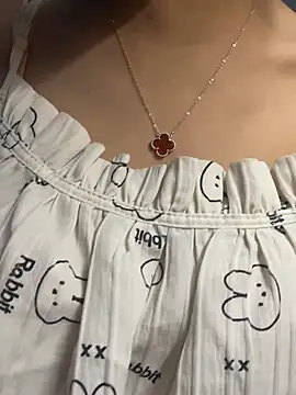 Snapshot of Bong-g chatting on 11, 3, 2026 Bong-g online show from 11, 3, 2026