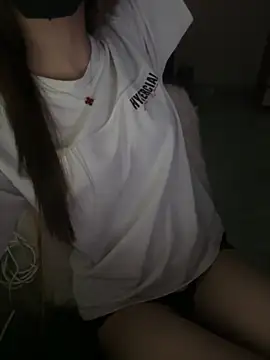 Snapshot of Bong-g chatting on 2, 4, 2026 Bong-g online show from 2, 4, 2026