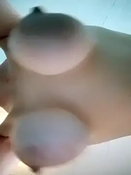 Loveyoudearxq online show from 28, 10, 2025