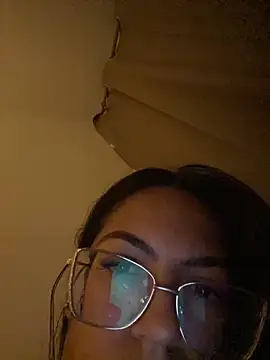 Casal em chamas online show from 21, 10, 2025