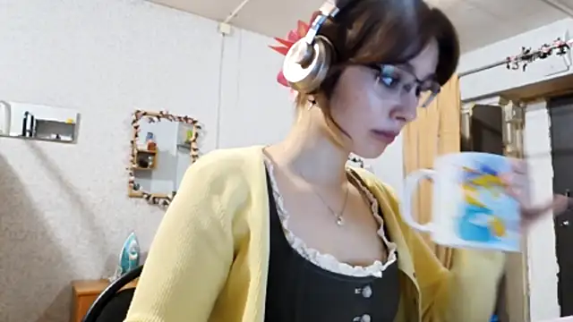 Snapshot of IcyKleys chatting on 23, 10, 2025 IcyKleys online show from 23, 10, 2025