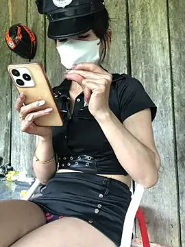 Snapshot of Kylie_beem chatting on 25, 3, 2026 Kylie beem online show from 25, 3, 2026