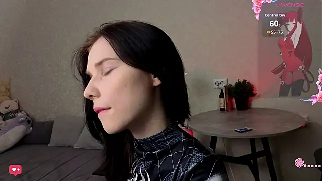 Snapshot of Mell_Hyees chatting on 16, 11, 2025 Mell Hyees online show from 16, 11, 2025