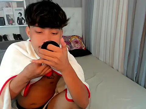 hardcocktwink online show from 5, 1, 2026