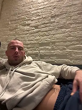 Rotteei1 online show from 12, 3, 2026