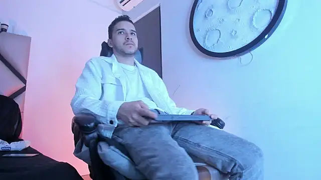 Snapshot of mike_257 chatting on 9, 2, 2026 mike 257 online show from 9, 2, 2026