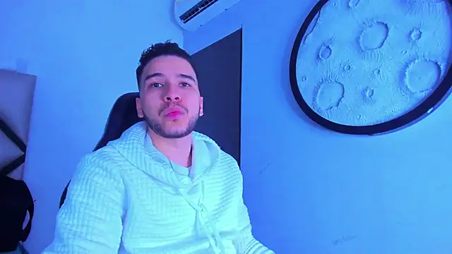 Snapshot of mike_257 chatting on 14, 2, 2026 mike 257 online show from 14, 2, 2026