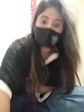 Snapshot of Hot_Angle chatting on 18, 12, 2025 Hot Angle online show from 18, 12, 2025