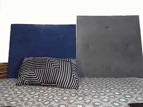 MinnieBee101 online show from 1, 4, 2026