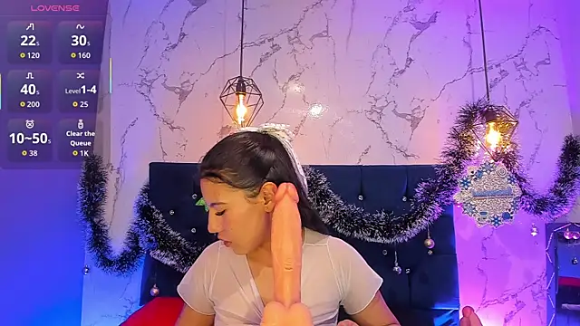 Dakotaa Johnson online show from 5, 12, 2025