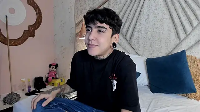 SantiOlsen online show from 12, 11, 2025