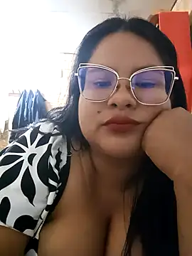 Snapshot of celeste122595 chatting on 5, 11, 2025 celeste122595 online show from 5, 11, 2025