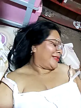 Snapshot of celeste122595 chatting on 22, 4, 2026 celeste122595 online show from 22, 4, 2026