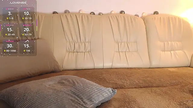 Bella Rosee4u online show from 5, 12, 2025