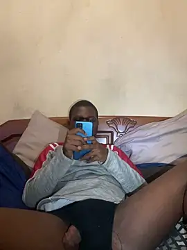 Snapshot of maloya267 chatting on 6, 3, 2026 maloya267 online show from 6, 3, 2026