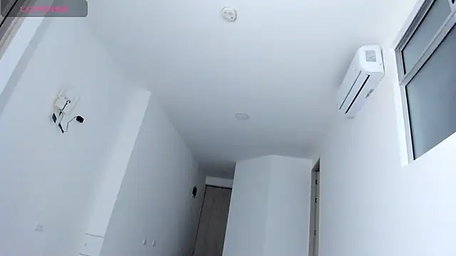 NxyChloe online show from 1, 11, 2025