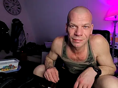 Kinky Play1 online show from 8, 3, 2026