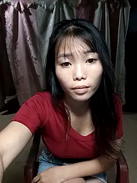 Snapshot of Fish_yellow chatting on 23, 10, 2025 Fish yellow online show from 23, 10, 2025