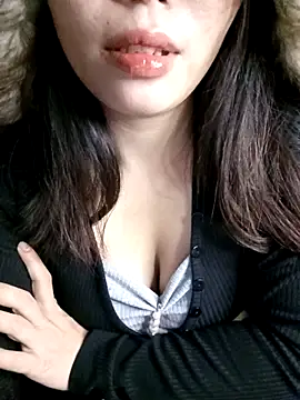 Fish yellow online show from 2, 11, 2025