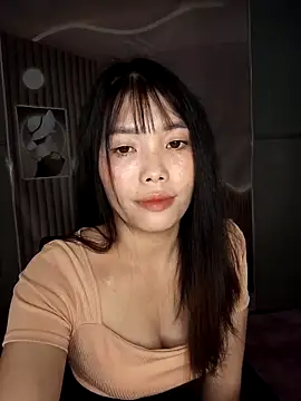 Fish yellow online show from 8, 11, 2025