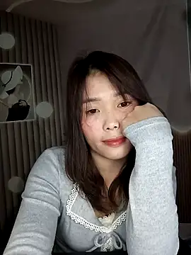 Fish yellow online show from 20, 12, 2025