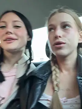 Snapshot of kira_mia chatting on 20, 3, 2026 kira mia online show from 20, 3, 2026