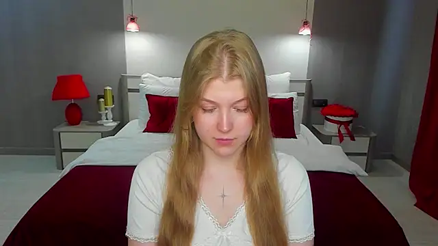 Snapshot of Stella_Light chatting on 3, 7, 2026 Stella Light online show from 3, 7, 2026