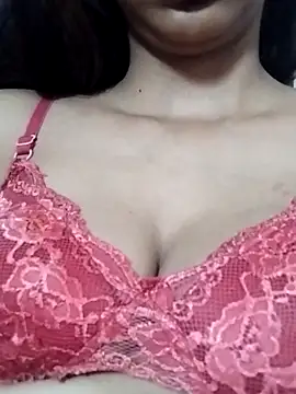 Snapshot of Aaliya_BigBoobs_1 chatting on 9, 4, 2026 Aaliya BigBoobs 1 online show from 9, 4, 2026