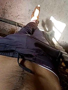 Snapshot of Saddam2332 chatting on 8, 11, 2025 Saddam2332 online show from 8, 11, 2025