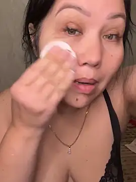 Love  Mom online show from 17, 12, 2025