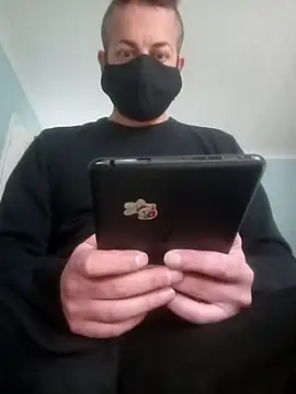 Snapshot of Imyourguy2025 chatting on 5, 11, 2025 Imyourguy2025 online show from 5, 11, 2025