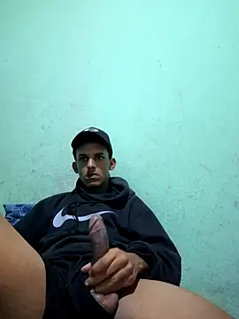 Snapshot of pretonovinho57 chatting on 5, 11, 2025 pretonovinho57 online show from 5, 11, 2025