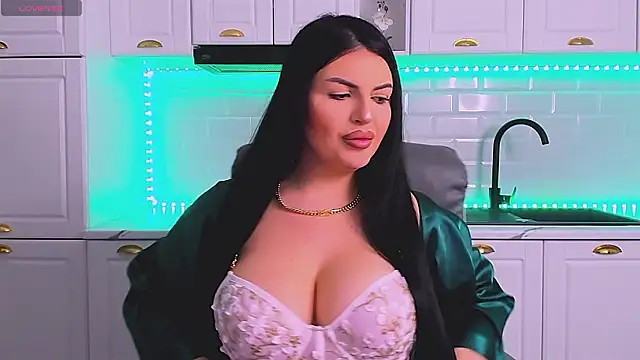 Snapshot of RheaLynn chatting on 5, 2, 2026 RheaLynn online show from 5, 2, 2026