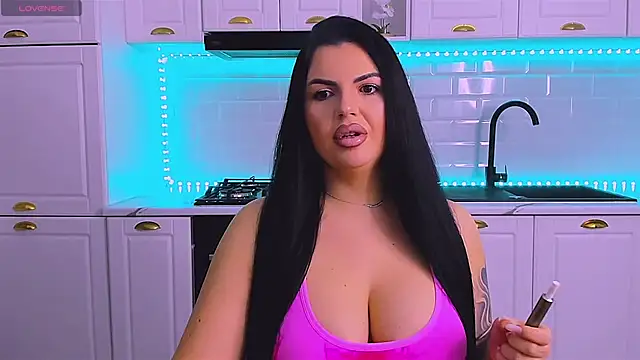 Snapshot of RheaLynn chatting on 23, 3, 2026 RheaLynn online show from 23, 3, 2026