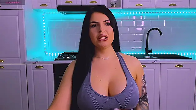 Snapshot of RheaLynn chatting on 25, 3, 2026 RheaLynn online show from 25, 3, 2026