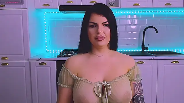 Snapshot of RheaLynn chatting on 31, 3, 2026 RheaLynn online show from 31, 3, 2026