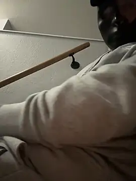 Snapshot of Kneetoe2025 chatting on 21, 11, 2025 Kneetoe2025 online show from 21, 11, 2025