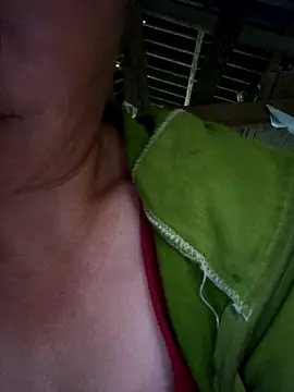 Snapshot of chipu06 chatting on 23, 10, 2025 chipu06 online show from 23, 10, 2025