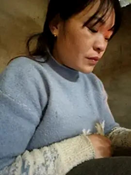 Snapshot of chipu06 chatting on 28, 11, 2025 chipu06 online show from 28, 11, 2025